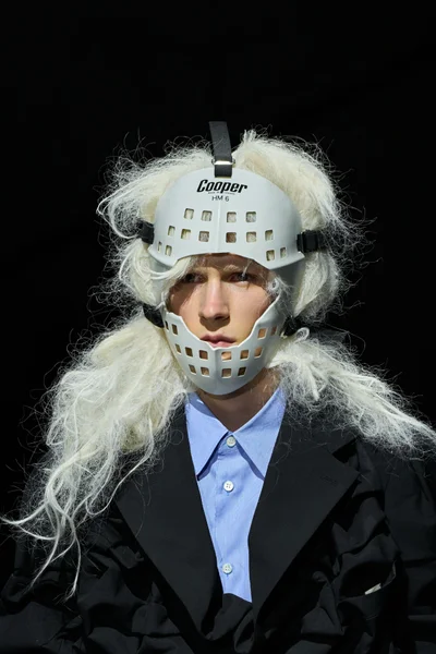 Look 76